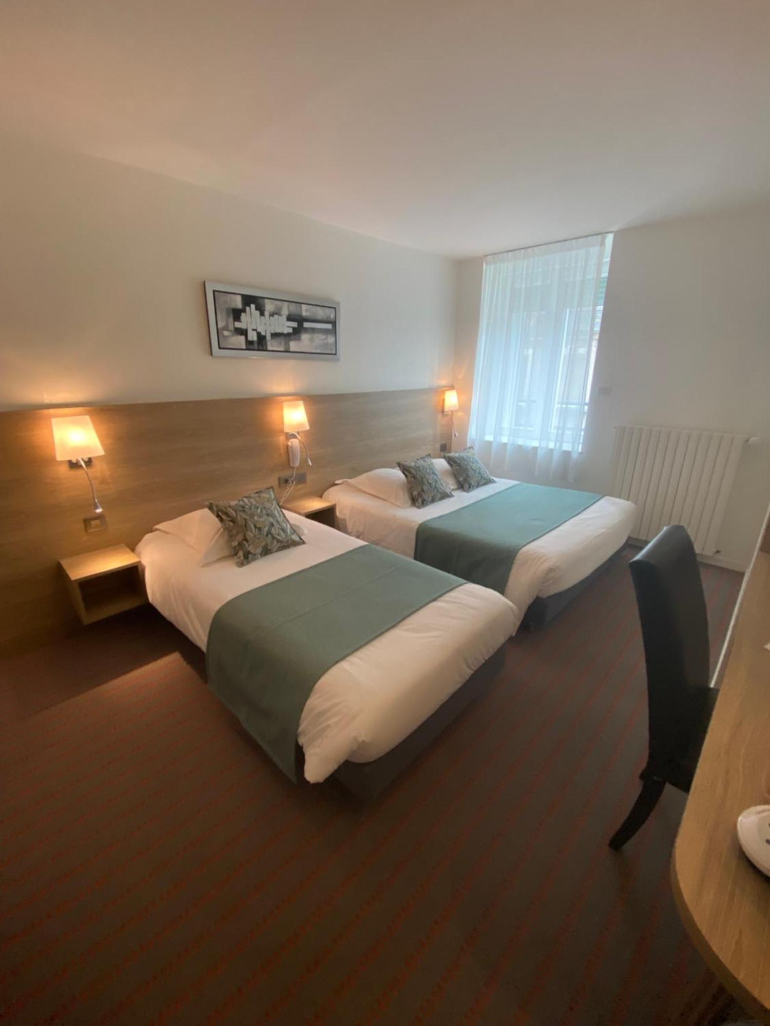 Hotel Du Louvre Cherbourg-en-Cotentin Exteriér fotografie